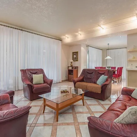Seka Holiday home *